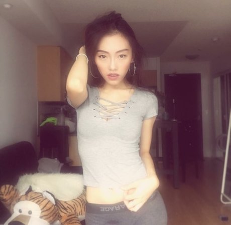 Foto di nudo di fuga di OnlyFans di Lisahui