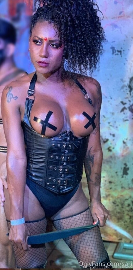 Foto di nudo di fuga di OnlyFans di Sarinhadiass
