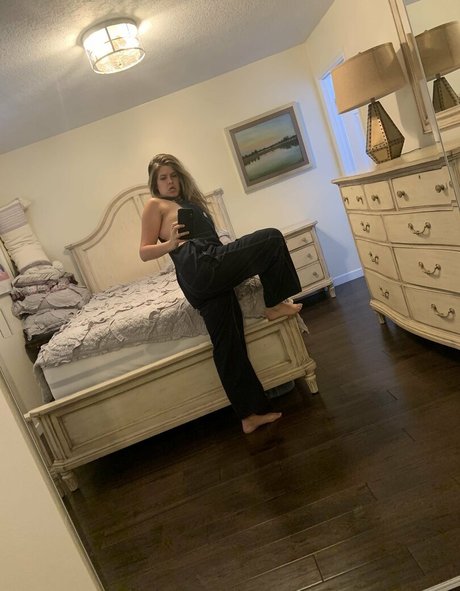 Foto di nudo di fuga di OnlyFans di Erica Lindbeck