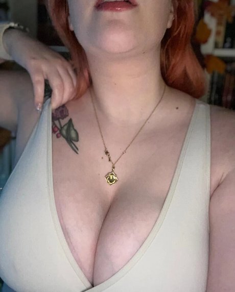 Foto di nudo di fuga di OnlyFans di Megmage