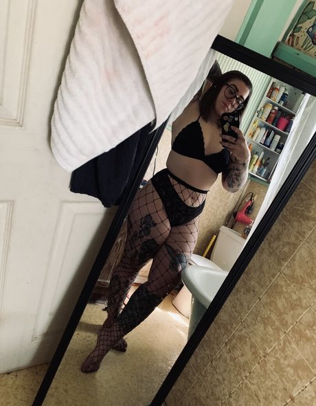 Foto di nudo di fuga di OnlyFans di Stepstool Sarah