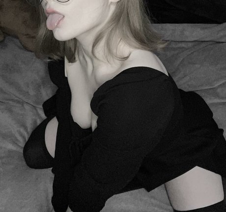 Foto di nudo di fuga di OnlyFans di Vwemor