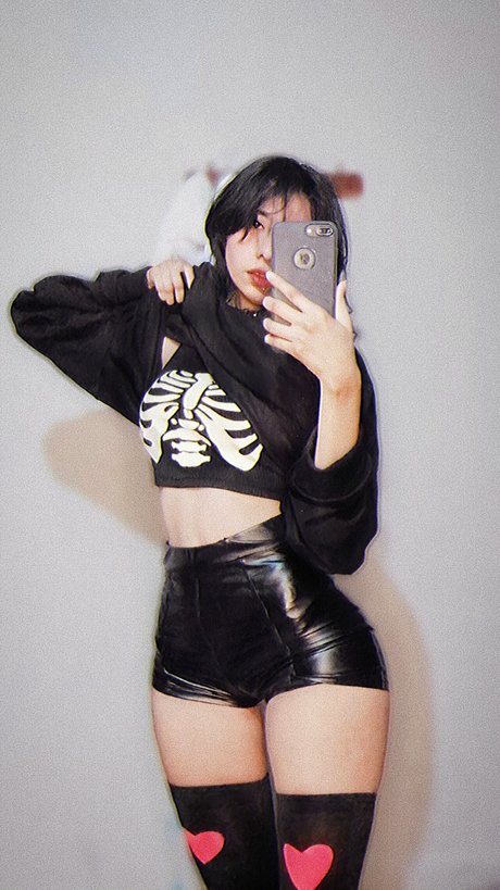 Lily Waifu