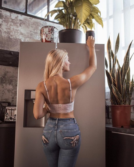 Foto di nudo di fuga di OnlyFans di Alrun Steiner
