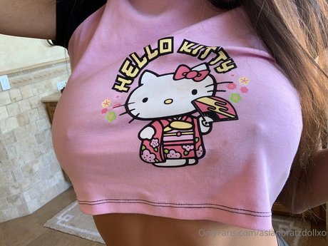 Foto di nudo di fuga di OnlyFans di Kaitlyn Nguyen
