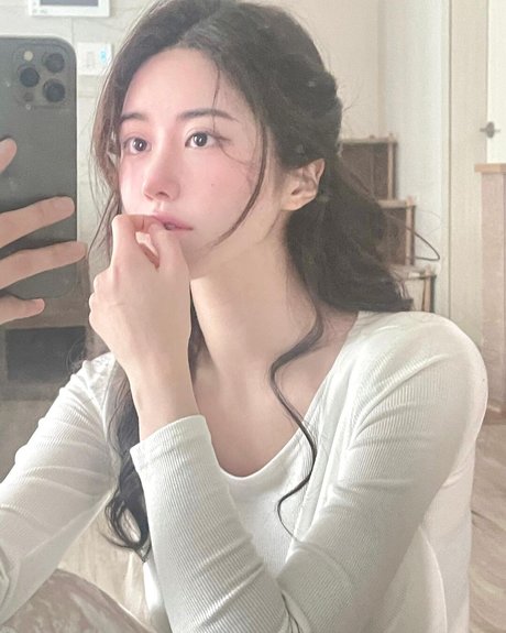 Foto di nudo di fuga di OnlyFans di Lee Hayun