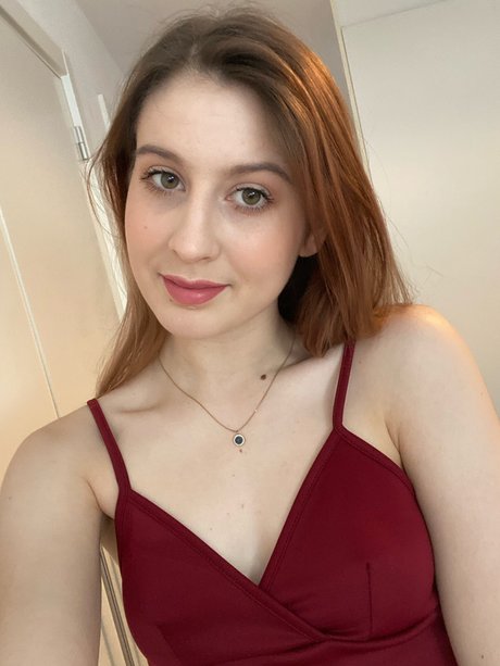 Foto di nudo di fuga di OnlyFans di Adele Cooper