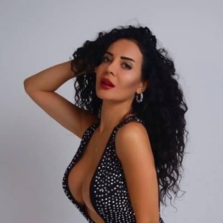 Foto di nudo di fuga di OnlyFans di Melek Oezcagan