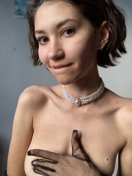 Adorable Dina