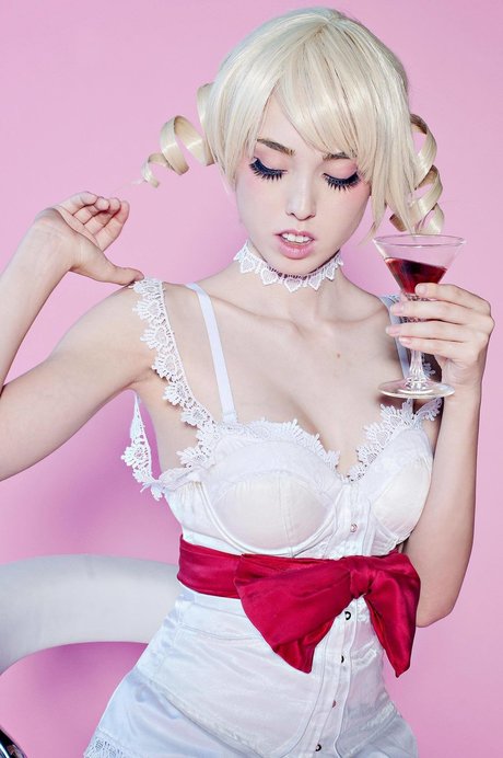 Zoe Flood
