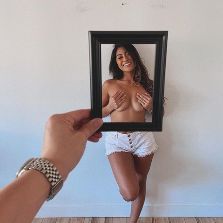 Foto di nudo di fuga di OnlyFans di Rica Senpai