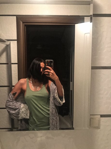 Foto di nudo di fuga di OnlyFans di Egexbasoglu