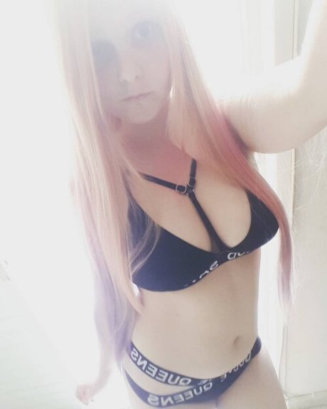 Foto di nudo di fuga di OnlyFans di Invaderdd Dee Mente