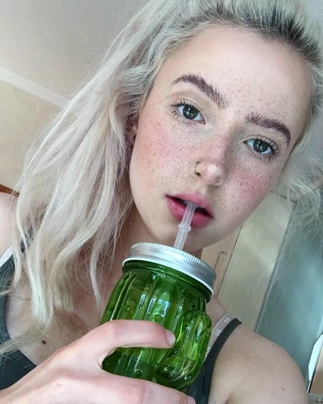 Foto di nudo di fuga di OnlyFans di Caelyn Mathews