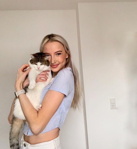 Caelyn Mathews