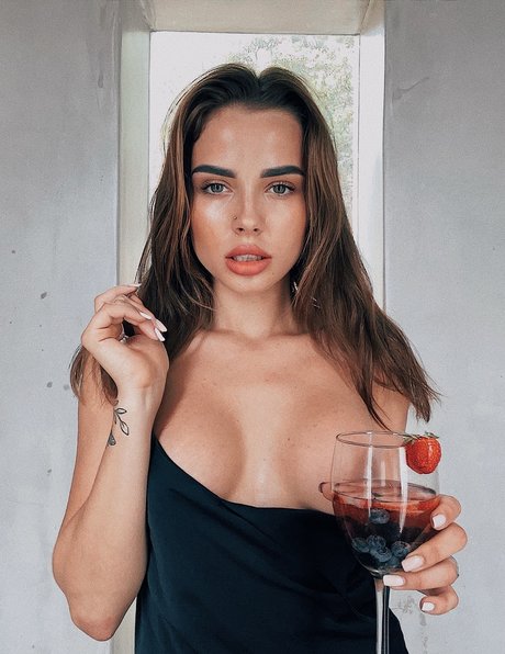 Foto di nudo di fuga di OnlyFans di Starla Love