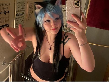 Foto di nudo di fuga di OnlyFans di Succubus Sushi