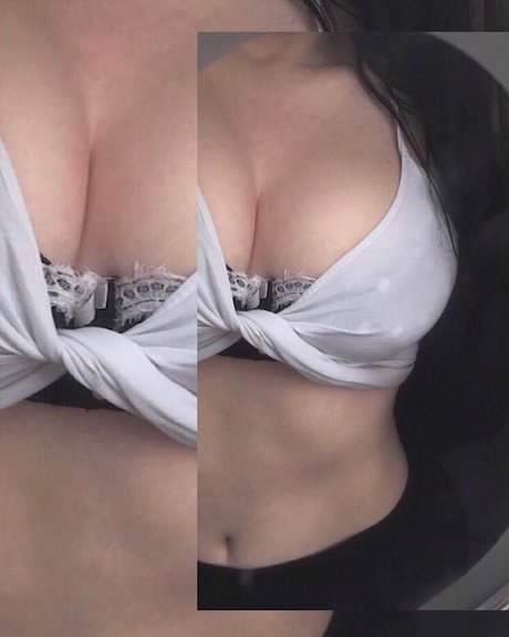 Foto di nudo di fuga di OnlyFans di Robyn