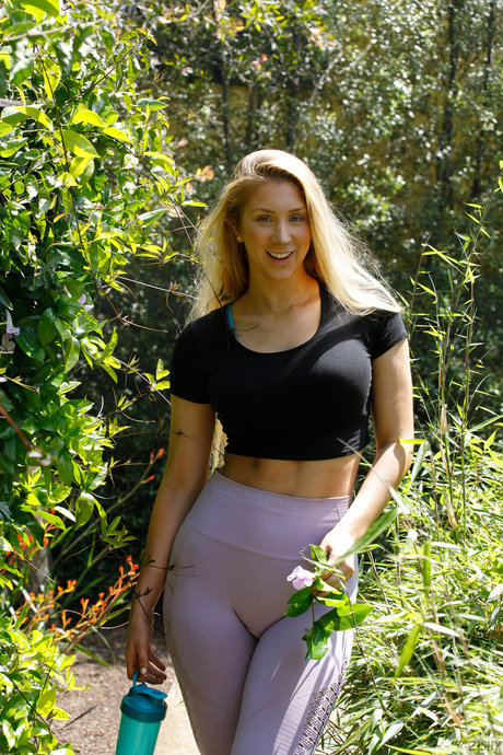 Elle Van Schaik