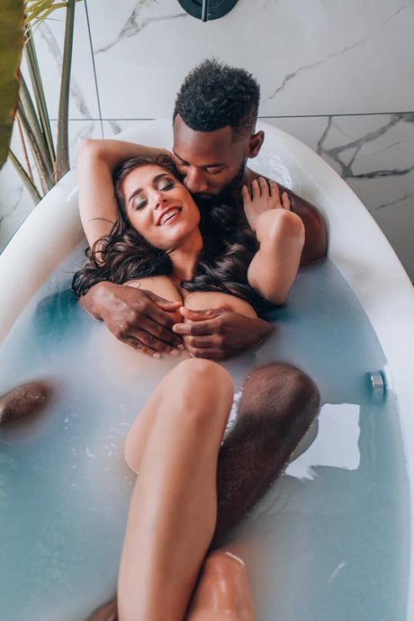 Foto di nudo di fuga di OnlyFans di Erika Atomika