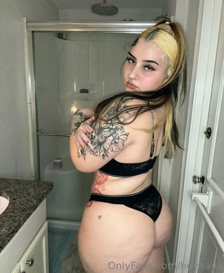 Foto di nudo di fuga di OnlyFans di Hayley G
