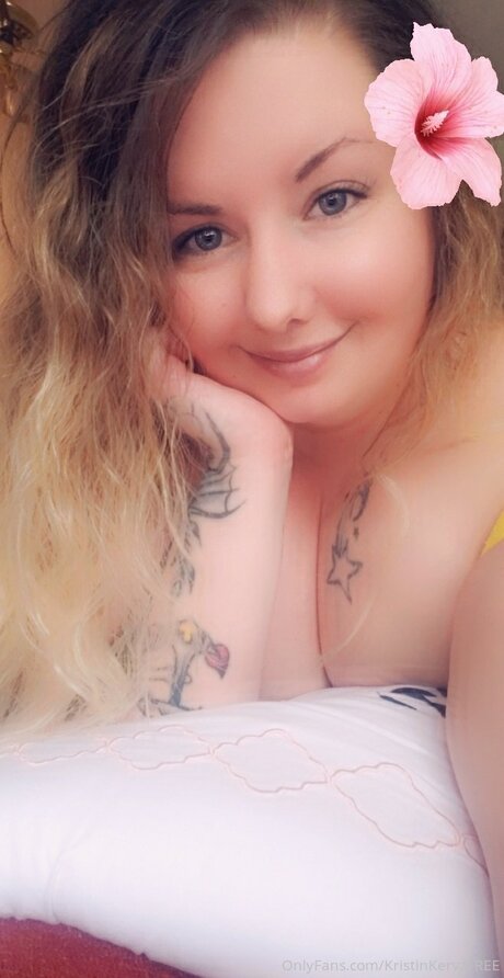 Foto di nudo di fuga di OnlyFans di Kristinkervzfree