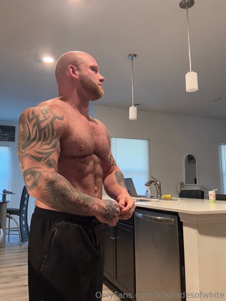 Foto di nudo di fuga di OnlyFans di 50shadesofwhite