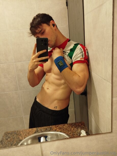 Foto di nudo di fuga di OnlyFans di Jumperaustin Vip