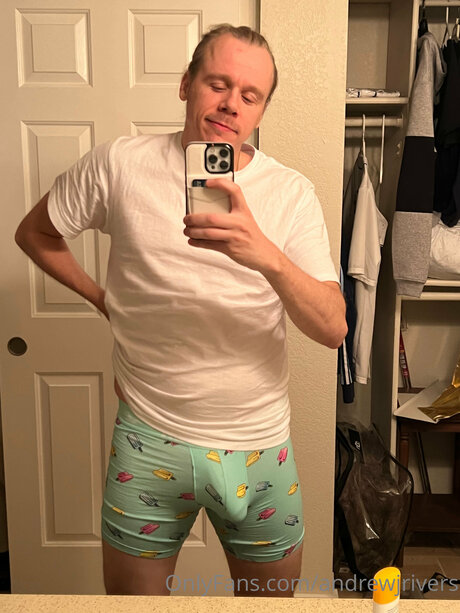 Foto di nudo di fuga di OnlyFans di Andrewjrivers