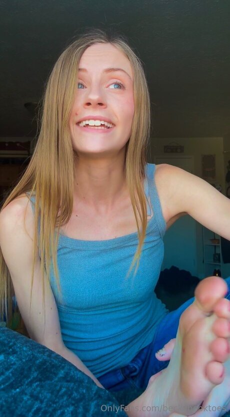 Foto di nudo di fuga di OnlyFans di Beckybooktoes