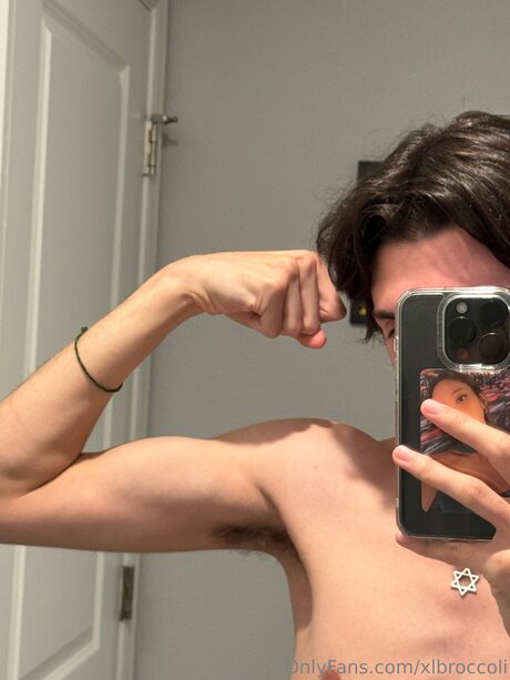 Foto di nudo di fuga di OnlyFans di Xlbroccoli