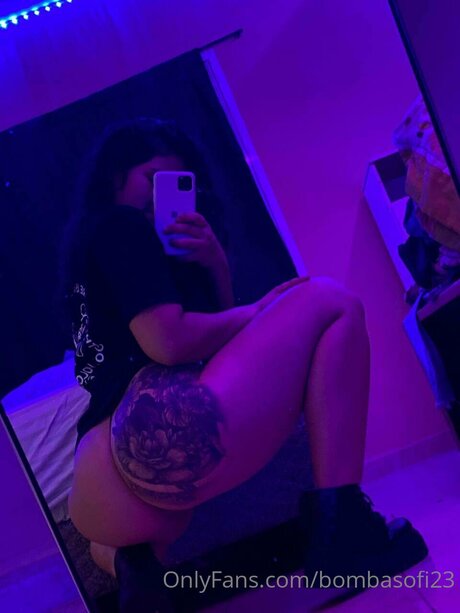 Foto di nudo di fuga di OnlyFans di Julijulixxx