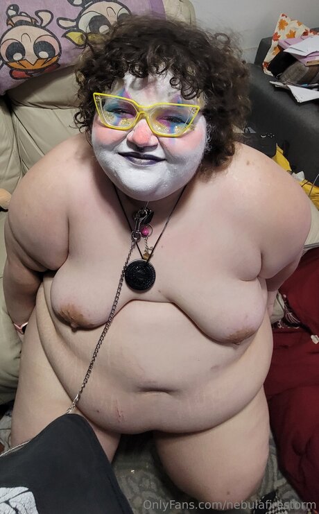 Foto di nudo di fuga di OnlyFans di Nebulafirestorm