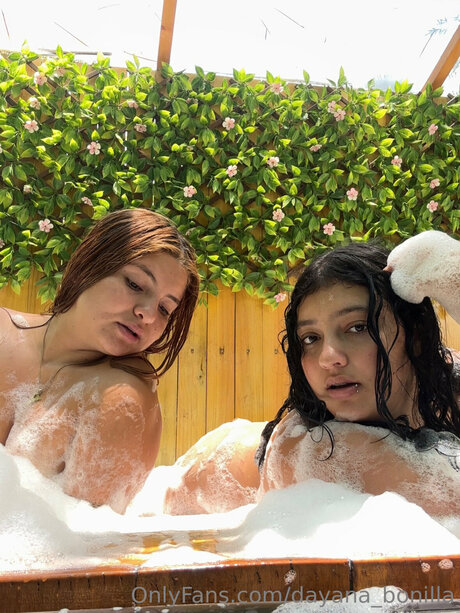 Foto di nudo di fuga di OnlyFans di Dayana Bonilla