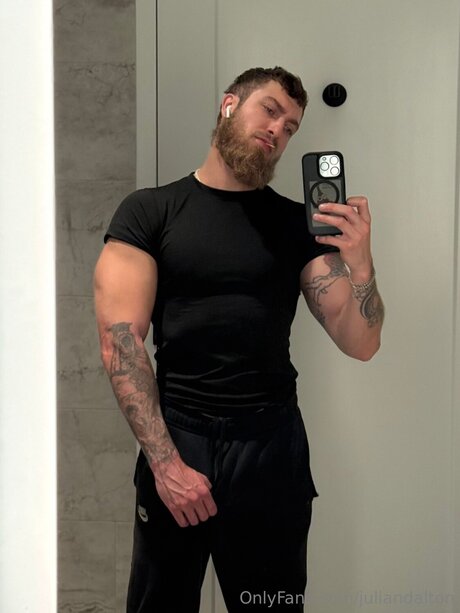Foto di nudo di fuga di OnlyFans di Juliandalton