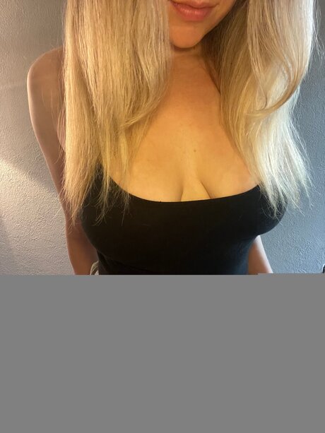 Foto di nudo di fuga di OnlyFans di Xosusanna