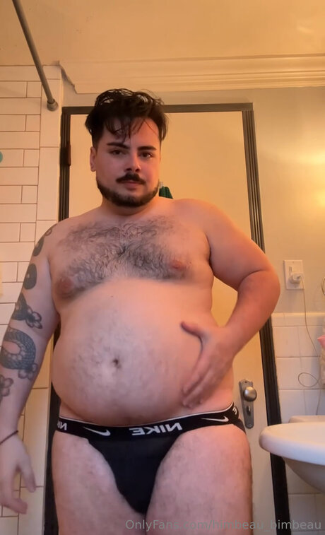 Foto di nudo di fuga di OnlyFans di Himbeau Bimbeau