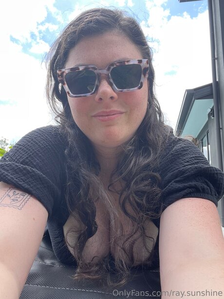 Foto di nudo di fuga di OnlyFans di Ray Sunshine