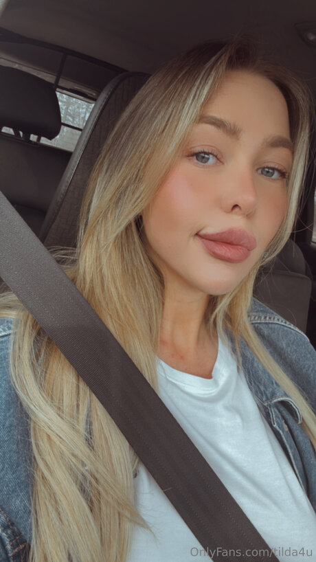 Foto di nudo di fuga di OnlyFans di Tilda4u