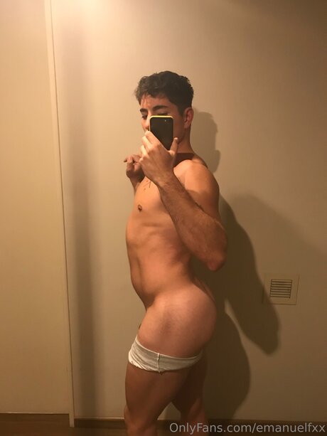 Foto di nudo di fuga di OnlyFans di Emanuelfxx