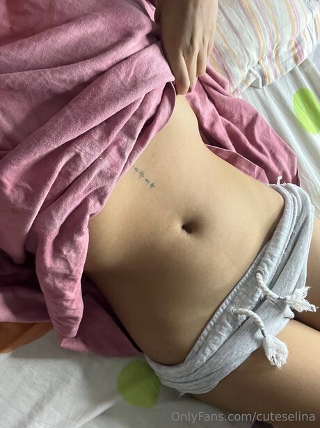 Foto di nudo di fuga di OnlyFans di Cuteselina