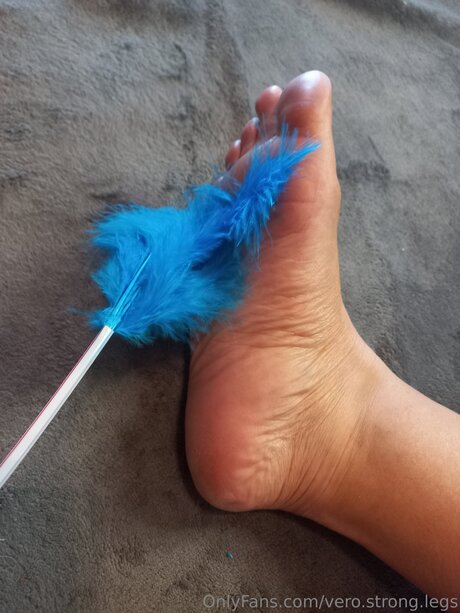 Foto di nudo di fuga di OnlyFans di Vero Strong Legs