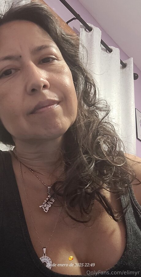 Foto di nudo di fuga di OnlyFans di Elimyr