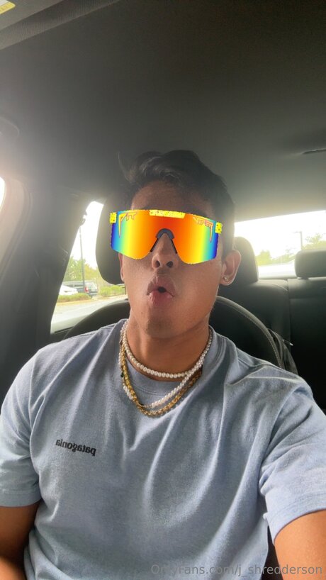 Foto di nudo di fuga di OnlyFans di J Shredderson