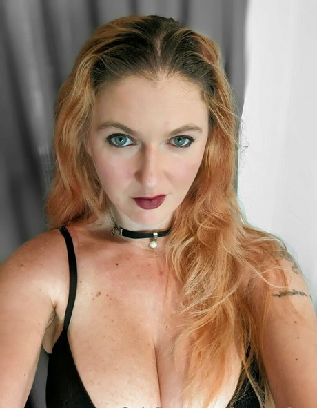 Foto di nudo di fuga di OnlyFans di Louroarfree