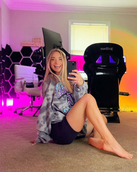 Natalie Decker