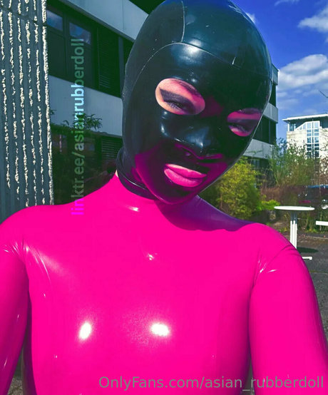 Foto di nudo di fuga di OnlyFans di Asianrubberdoll