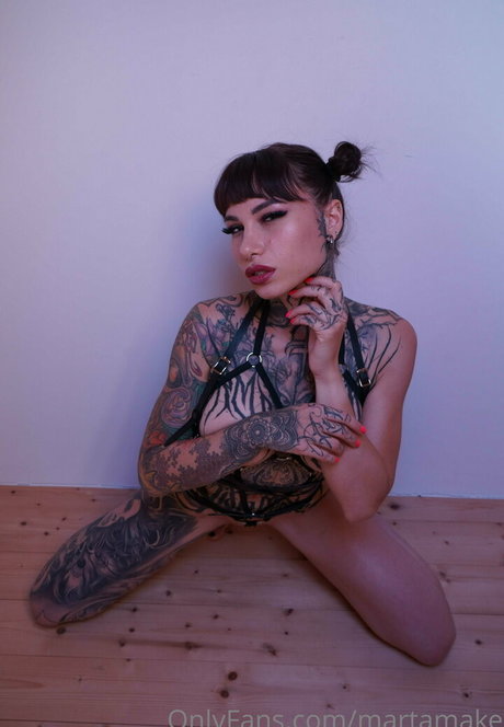 Foto di nudo di fuga di OnlyFans di Martamake