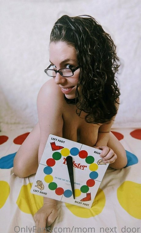 Momnextdoor