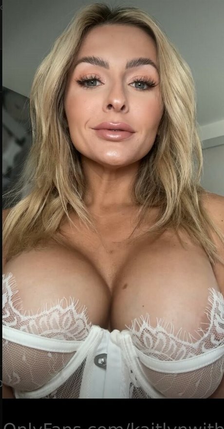 Foto di nudo di fuga di OnlyFans di Wifespot